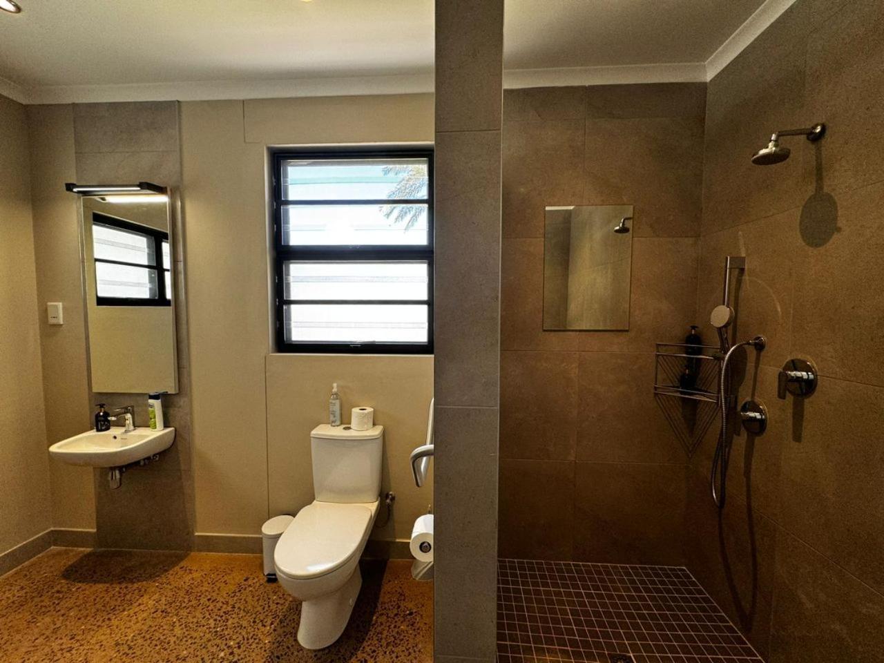 Flying Ostrich Guesthouse & Self-Catering Accommodation Mariental Extérieur photo